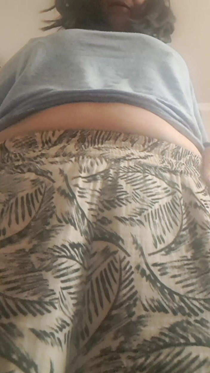 Mommy big hairy pussy: หัวนมของแม่เลี้ยง