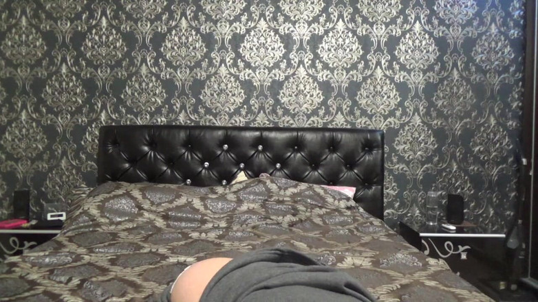 Sexy Milf: Jsem lepší než tvoje plochá přítelkyně!!
