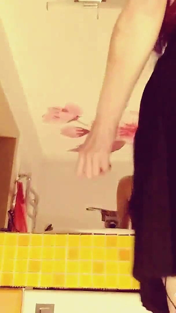 GinnaGg: While Measuring Panties Found a Dildo and Jerk off a...