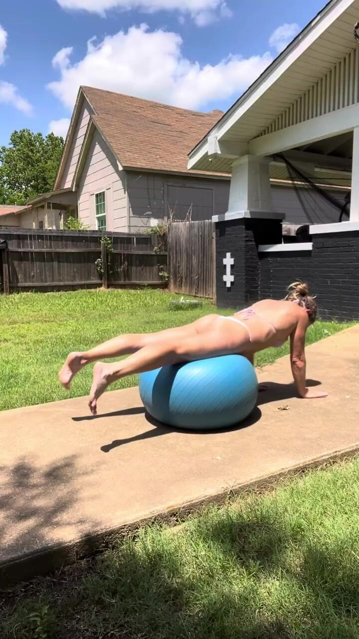G3t_50m3: Summer Ass