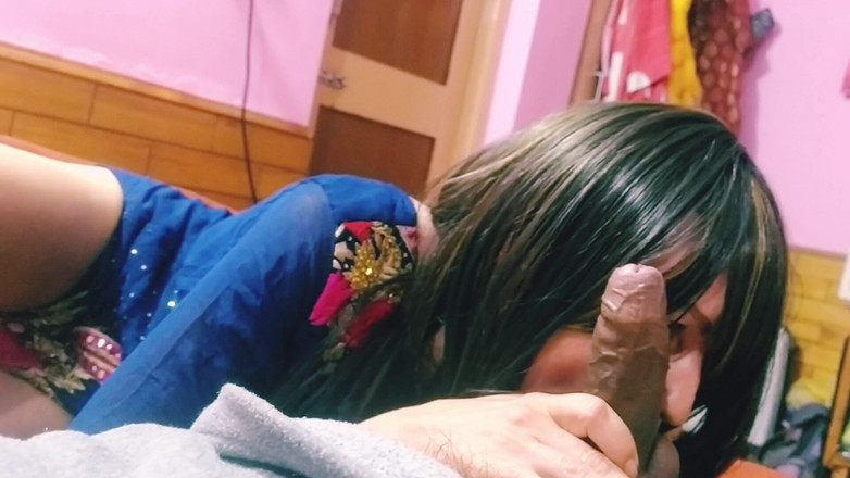 Bolly Karma: Sürtük evli kadını iyi bir fahişe olması için eğitiyor