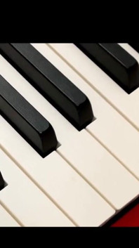 Playing Piano with M'dick