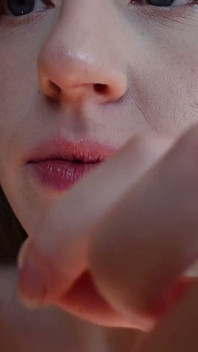 Czyszczę zęby nicią dentystyczną