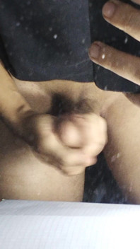 New Pictures of an Arab Penis After Showering