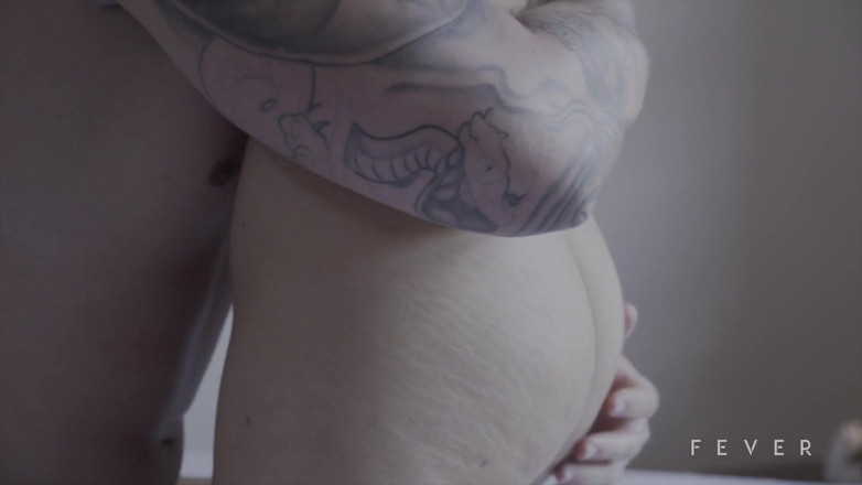 Fever Films: 18-jarige eerste keer porno met een pornoster