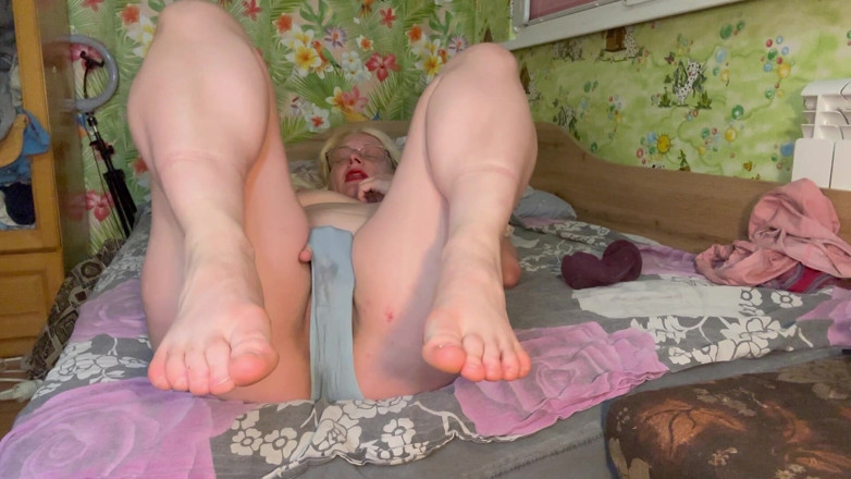 Putarankahotmilf: 2026년 5월 30일 냄새 나는 양말, 발, 팬티, 따먹히고 질싸