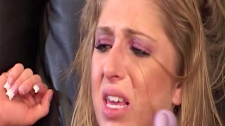 RetroTrashX: 二人の成熟した女の子が自分のアソコを指で愛撫している