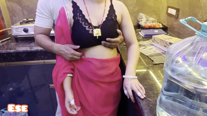Sammy Sins: Devar si cewek mesum ngentot kakak ipar indianya di dapur...