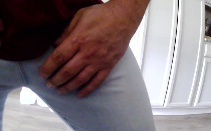 Dick Pants: Dans cu umflătură în blugii mei albaștri