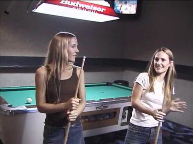 2 Girls 1 Guy: Two horny teens are jumping on guy's cock