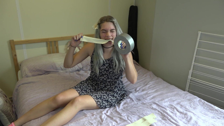 Restricting Ropes: Luna Grey - vlastní otroctví