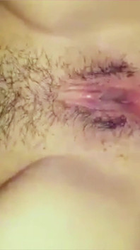 德西女孩第一次与她英俊的男朋友发生性关系