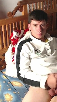 Hetero Ogląda Porno, aż Dojdzie Pysznie, Jej Kutas Jest Tak Twardy