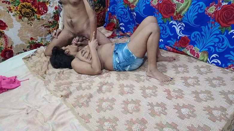 Sarika Vikki: Sarika Hot Desi Sex Behind Closed Doors Missionary