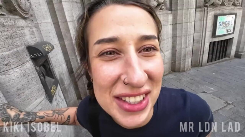 Kiki Isobel: Las vacaciones en Bélgica se convierten en gloryhole y follando