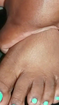 Sessão de carro, adoração de pés com sua gordinha favorita Ncfootgoddess