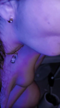 POV: Mollige feedee Nicole lutscht deinen schwanz