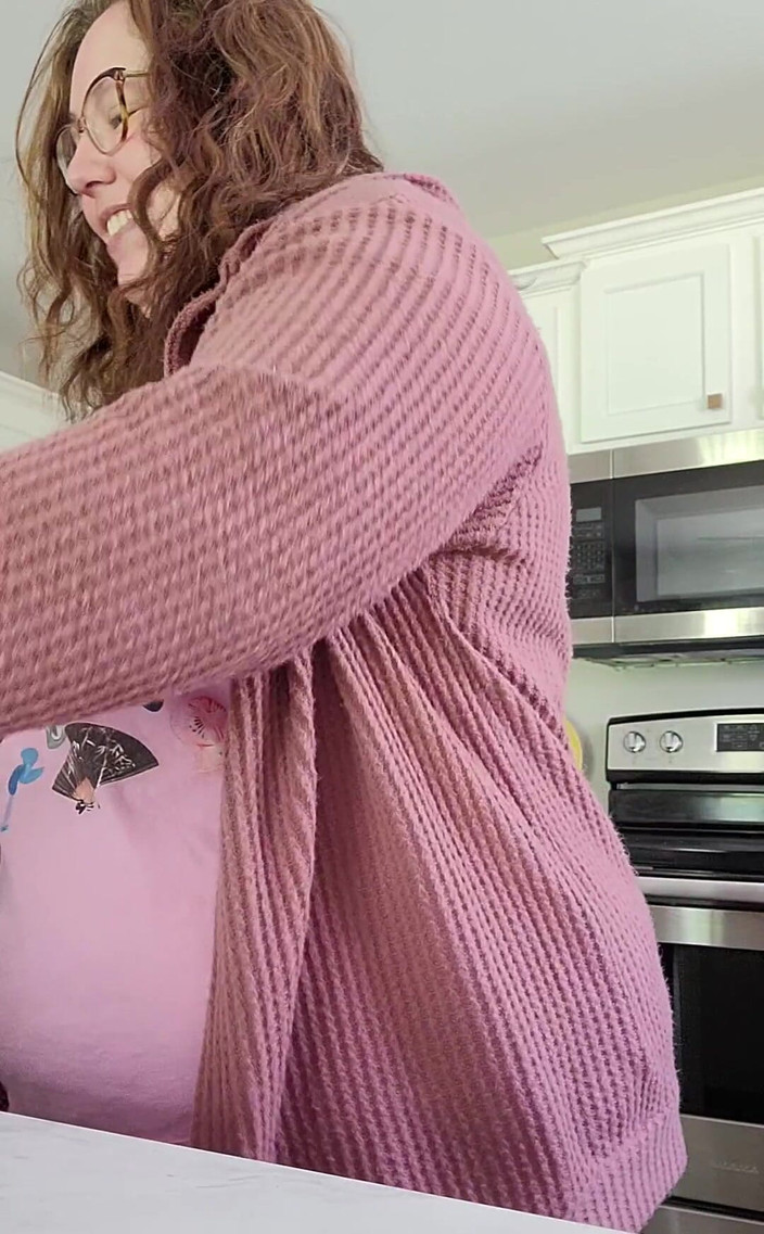 KinkyKatie: 我为此感到非常兴奋！这是小东西，伙计！