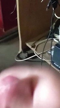 Yo Masturbandome Por Mas De Veinte Minutos