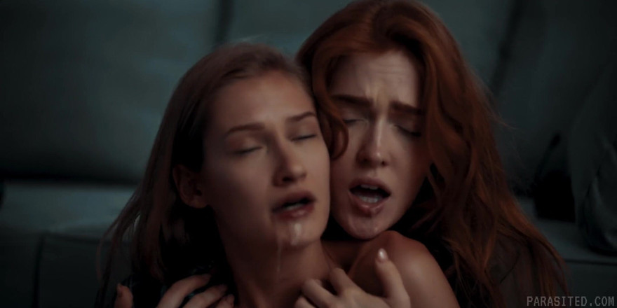 Parasited: परजीवी - jia lissa अपने गेमर दोस्त Tiffany Tatum से दिमाग को चोदती है