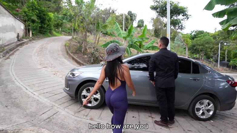 Camila Henao: Não pude resistir ao motorista. Eu o provocei e o...