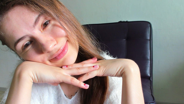 Rarible Diamond: 手在我下巴下