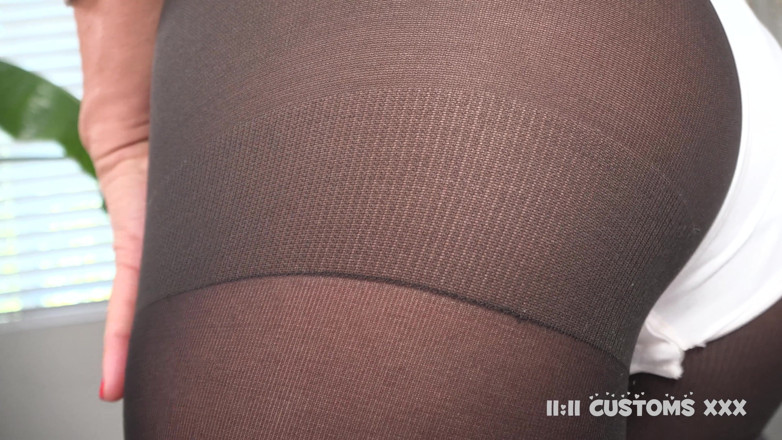 1111CustomsXXX: Alicia Silver - külotlu çorap yetiştiriciliği
