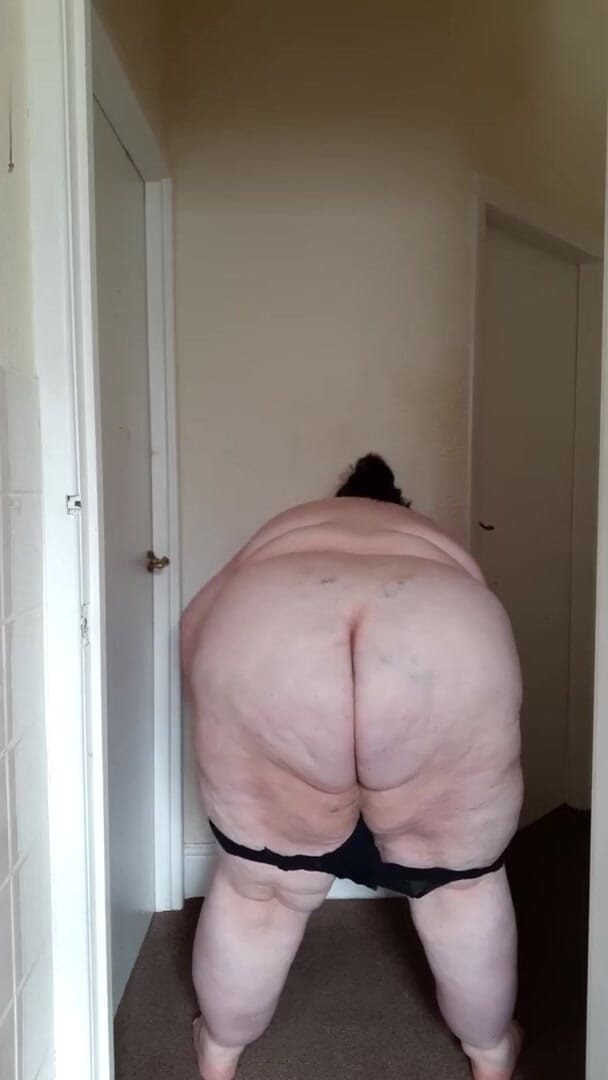 SSBBWLadyBrads: 나는 스트립을 좋아해