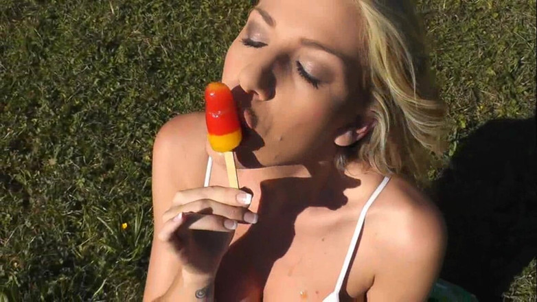 DanielleMaye: Lollypop