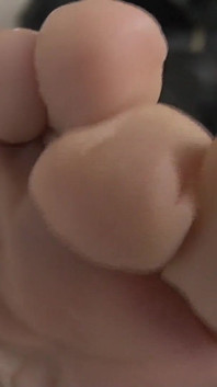 A Giantess Shows You Her Feet Lady Victoria Valente Mighty Wrinkles on Her Feet, Thick Giant Toes