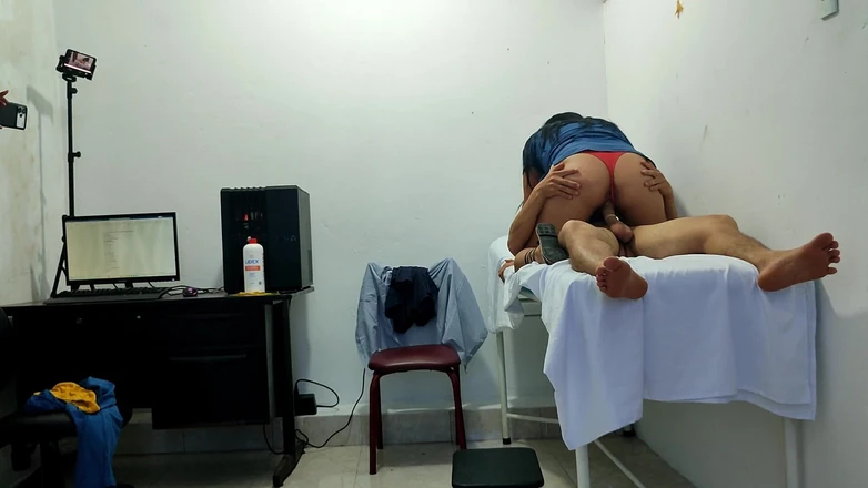 NEGRITA SEXY: It Happened at the Clinic!! a Female Doctor and Nurse...