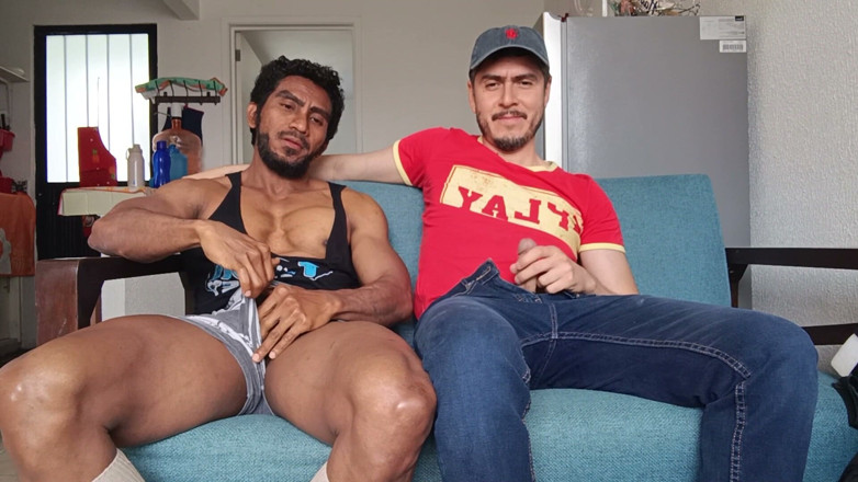 Tabasco Jake: Cele mai bune prietene se masturbează uitându-se la porno