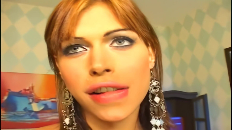 The Transexuals Megastore: Yris Schimit Se Toma Toda La Leche Extraída