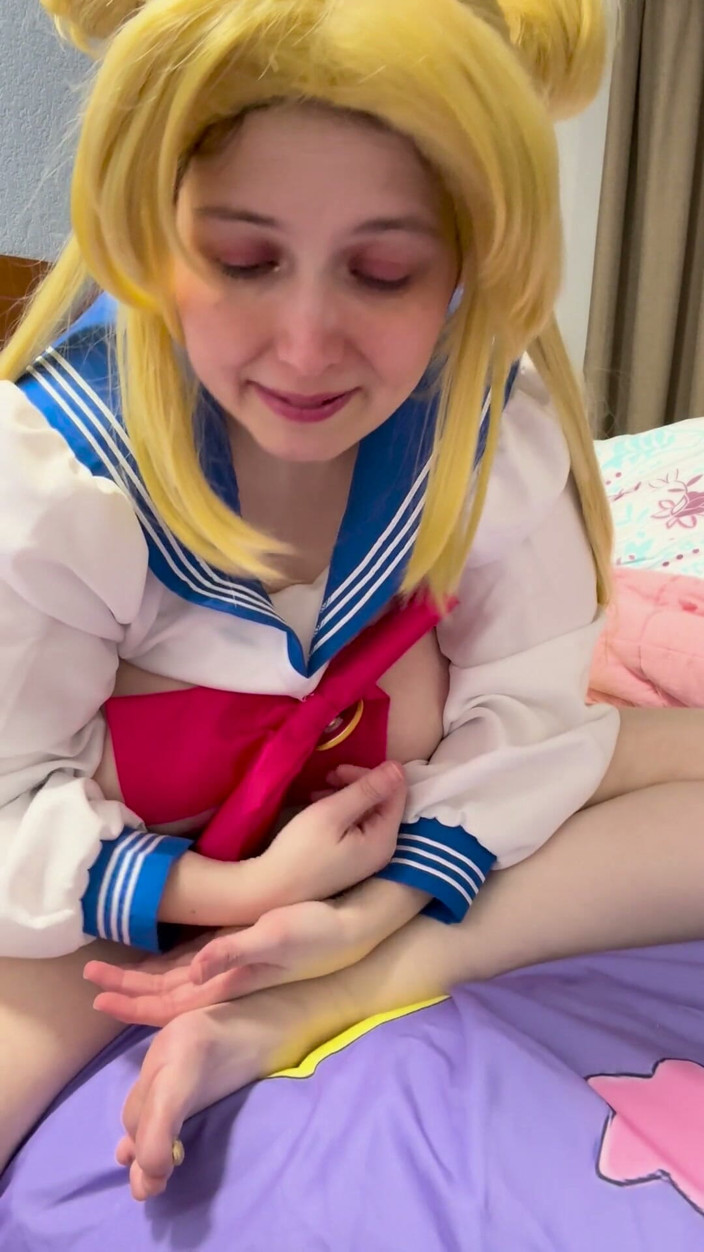 MissChrystalline: Sailor Moon Maturbation Before Halloween
