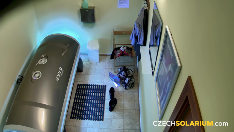 Czech Solarium: Czech solarium 120: brunette babe plays with her pussy for the...