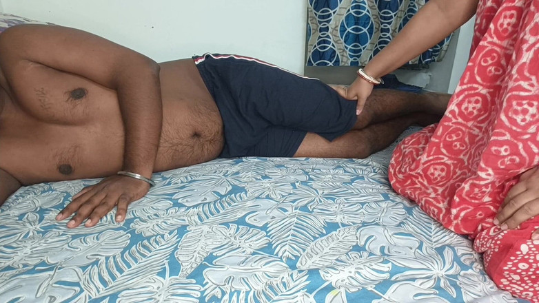 SUDIPABHABHI954: Adik tiri berbagi ranjang sama abang tirinya dan ngentot memek...