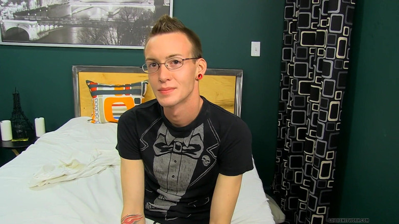 Lollipop Twinks: Chris Jett nu a luat multe pule