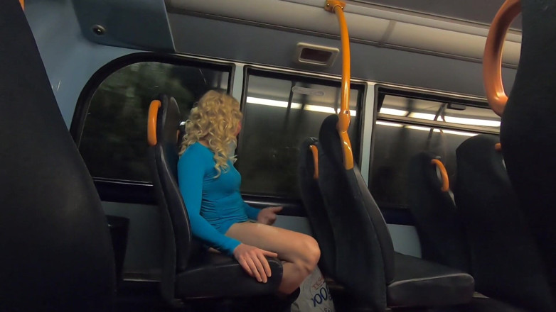 The Midnight Minx: Mini skirt bus wank