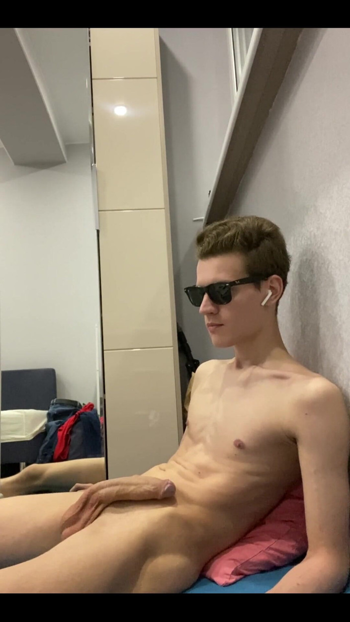 Tommy10boy: Gillar du mina röda underkläder? Xd