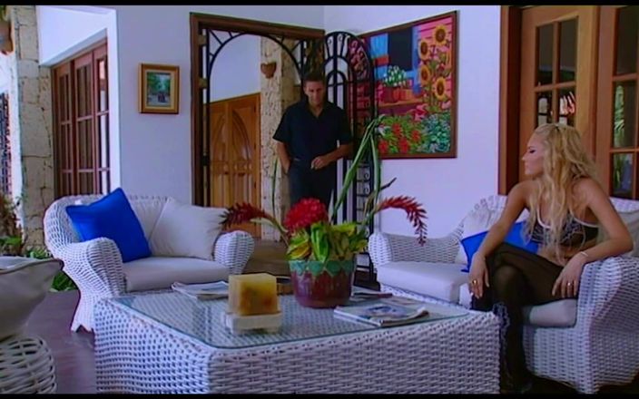 Romance with Love: 3 jam seks anal ganas bareng bintang bokep cantik