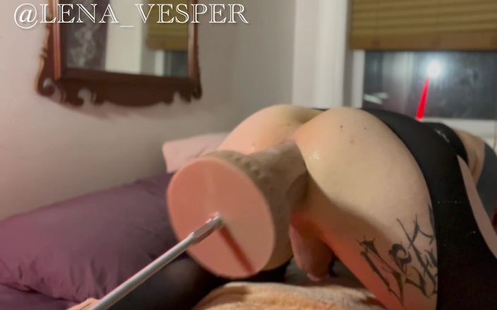 Lena Vesper: Chica trans Lena Vesper consigue follada ny hankeys seah0rse &amp;amp; can...