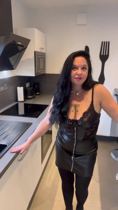 Maitresse Clara: JOI，享受你的袜子吧