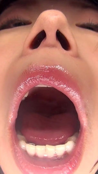 Tsubaki Kato kleedt zich aan als lerares om je openlijk te verwennen met haar lichaamsgeur