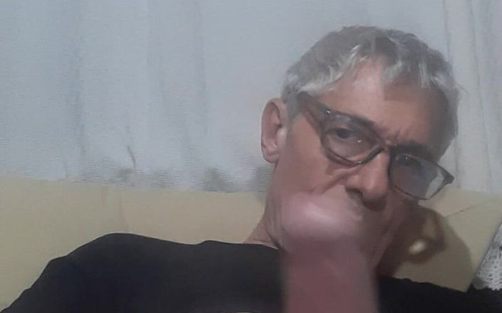 Big uncut hard cock: Melancap zakar sendiri untuk awak