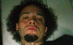 Tatted up N Horny: Pancutan besar