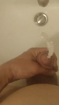 Massiv Tall Giant Pee Streaming
