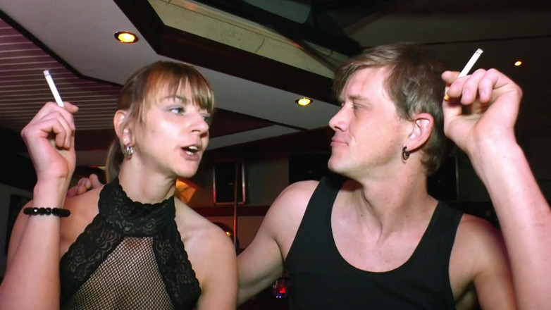 Gang Bang Germany: Swingerclub Orgía Esposas Calientes Atadas Y Folladas Salvajes