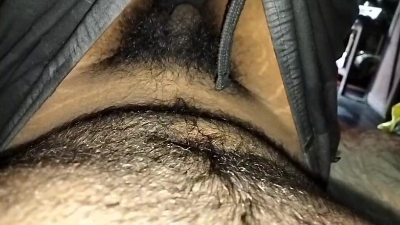 Desi Tits: Desi da sola