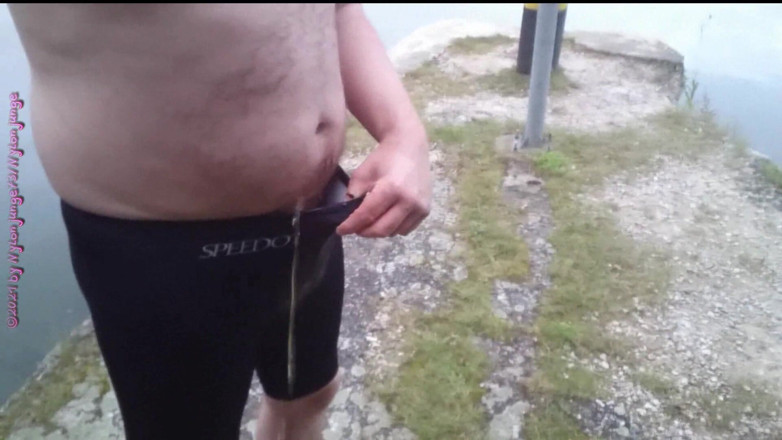 Carmen_Nylonjunge: Speedo - portbagaj în aer liber 2