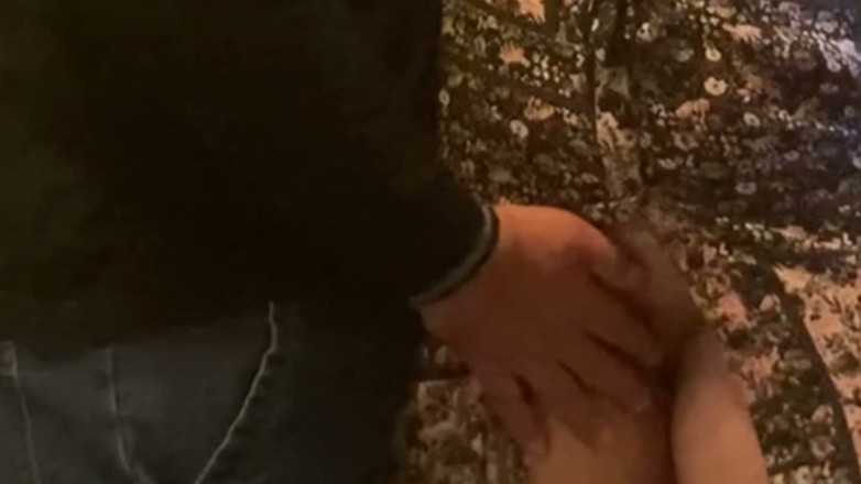 Niki studio: Fingering My Pussy in Front of Strangers in Subway